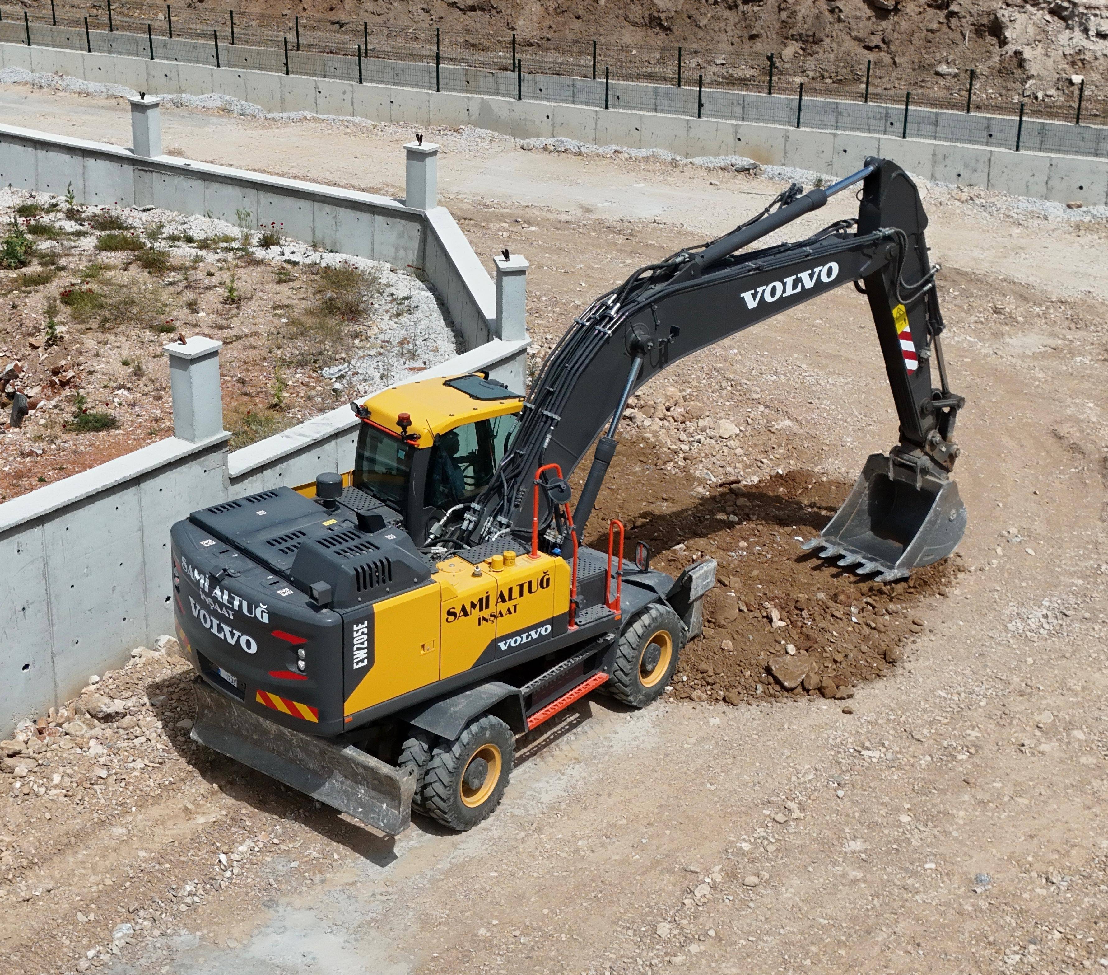 VOLVO EKSKVATÖR EW205E